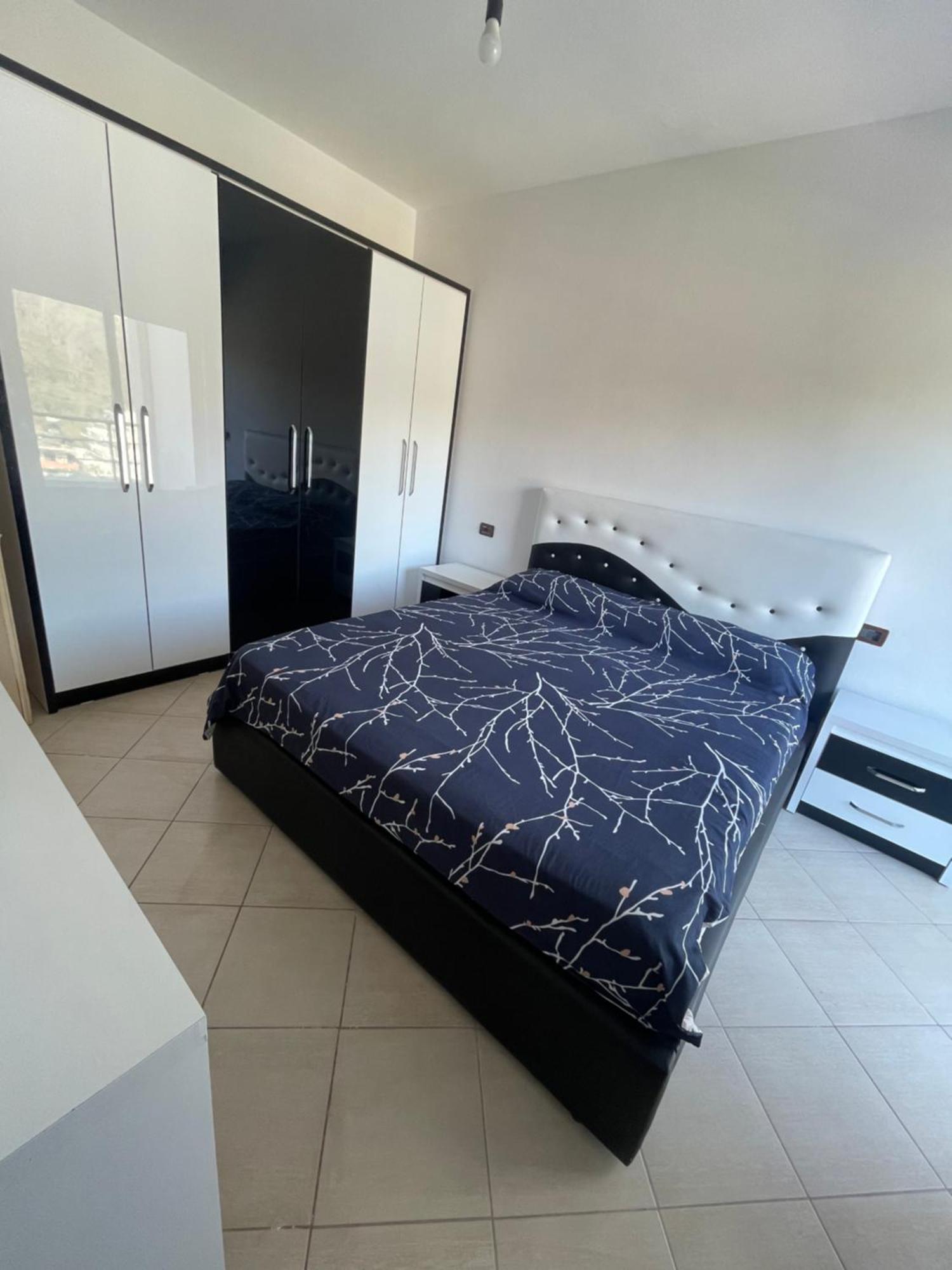 Apartament Shkembi I Kavajes ดูร์เรส ภายนอก รูปภาพ